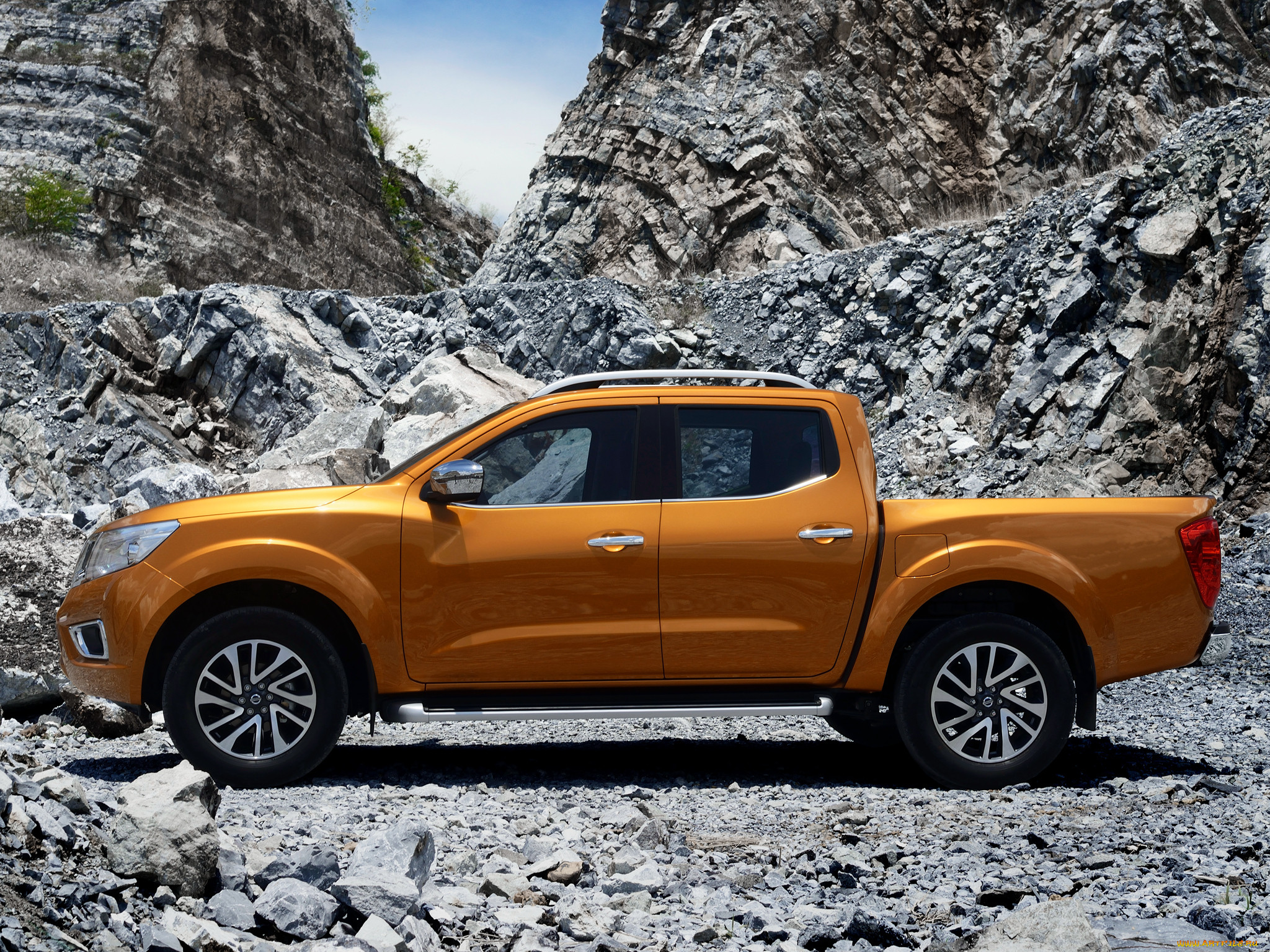 Открывай ниссан. Nissan Navara d23. Nissan np300 Navara. Ниссан Навара 2014. Nissan Pickup 2014.